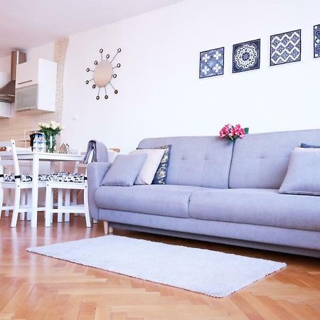 Cozy And Great Location By Cooee Apartments Warszawa Zewnętrze zdjęcie