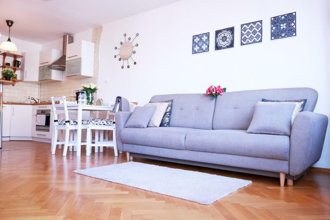 Cozy And Great Location By Cooee Apartments Warszawa Zewnętrze zdjęcie